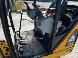 Miniexcavadora Hidráulica Compacta 301.4C 2018, Eficiente y Precisa, con Bomba, Caja de Cambios y Motor, 1 Año de Garantía - Product Image 3