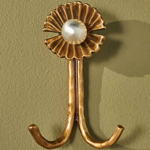 Gancho de pared de aluminio moderno duradero para abrigos, sombreros, bolsas y toallas con acabado elegante resistente al óxido - Product Image 1