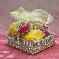 Panier-cadeau traditionnel indien de style Rajasthani avec fermeture en filet, magnifiques plateaux Shagun pour les cadeaux de fruits secs, les faveurs de mariage