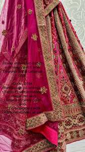 ชุดเจ้าสาวออกแบบโดย lehenga choli กับงานแผ่นปะที่หนักหน่วง - Product Image 5
