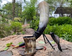 Corne à boire viking jetable de qualité supérieure, légère, avec poignée, design classique personnalisable, taille et forme personnalisées, naturelle - Product Image 2