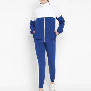 Conjunto Deportivo para Mujer, Personalizado con Logotipo, Marca Privada, de Algodón, Calidad Premium, Transpirable, con Forro Polar, Fabricado en Pakistán - Product Image 1