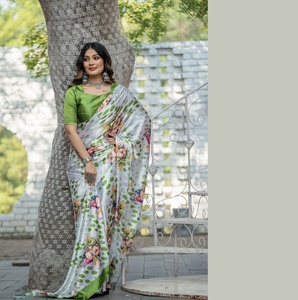 Ropa exclusiva para fiestas, Sari de seda satinada tradicional india, Sari con estampado digital, elegante, nupcial, boda, boutique India - Product Image 1