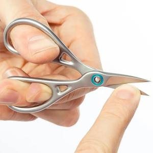 Tijeras de Acero Inoxidable de Alta Calidad con Sistema de Bloqueo de Anillo Profesional, Diseño Personalizado, Tijeras de Uñas Elegantes - Product Image 2