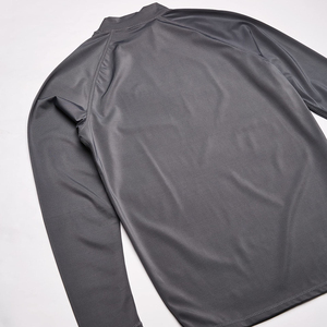 เสื้อรัชการ์ดผู้ชายผ้าสแปนเด็กซ์/โพลีเอสเตอร์ พิมพ์ลายด้วยเทคนิคถ่ายเทความร้อน ระบายอากาศได้ดี เป็นมิตรต่อสิ่งแวดล้อม ป้องกันแบคทีเรีย แห้งเร็ว ปรับแต่งได้ตามต้องการ - Product Image 4