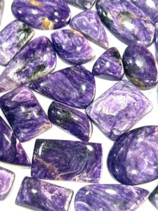 อัญมณีทรงหลวมชาโรไรต์ธรรมชาติขนาดฟรีไซส์ - Product Image 3