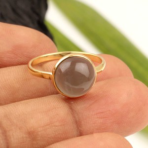Classiques Natural Gary Moonstone Ring 10x10mm Forme Ronde Argent Sterling 925 Plaqué Or 18K Éternité Vermeil Minimaliste Dainty - Product Image 1
