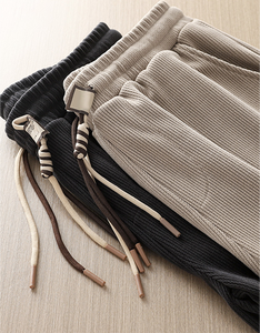 กางเกงจ็อกเกอร์ลำลองคุณภาพสูงแบบหลวมสบาย ผลิตจากโพลีเอสเตอร์ไนลอน 100% สำหรับผู้ชาย - Product Image 4