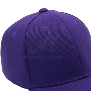 Gorras de béisbol de alta calidad diseñadas para un estilo informal, con una construcción ligera y un ajuste perfecto. - Product Image 6