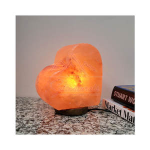 Lámpara de sal del Himalaya en forma de corazón hecha a mano de alta calidad para decoración estilo amor al por mayor - Product Image 6