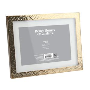 Large <b>metal</b> photo <b>frame</b> with antique copper finishing and floral handcrafted border ideal for wedding <b>pictures</b> - Product Image 6