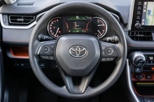 LISTO PARA CONDUCIR - USADO, VOLANTE A LA IZQUIERDA |   CONDUCCIÓN DERECHA | TOYOTA RAV4 ADVENTURE AWD 2019 con 15,000 millas - Product Image 4