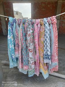 Sarong en coton imprimé fleuri 100 pur coton vente en gros de beaucoup de sarong quantité Base quantité minimale de commande paréos vêtements de plage écharpes indiennes - Product Image 4