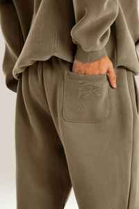 2025 pantalones de chándal deportivos informales personalizados para hombre, pantalones de jogging de lana de invierno con bolsillos Cargo, pantalones de chándal del fabricante - Product Image 4