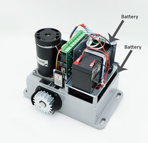 Moteur d'ouverture de <span class=keywords><strong>portail</strong></span> coulissant <span class=keywords><strong>solaire</strong></span> à télécommande Villa 1200KGS, système de porte coulissante électrique automatique avec batterie 24V 7Ah - Product Image 1