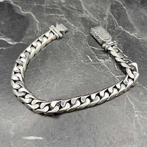 Pulsera de Plata Maciza 925K con Eslabones Cubanos para Hombre, Diseño Atrevido y Elegante, Forma de Cruz Única, Regalo Perfecto para Motociclistas y Amantes del Estilo Vaquero - Product Image 1