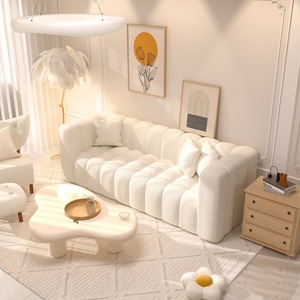 Canapé trois places en tissu style rétro moderne français, design crème bonbon, durable et écologique, pour salon de villa - Product Image 4