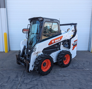 Meilleure Offre 2022 : Chargeuse compacte Bobcat S64, excellente performance et longue durée de vie, mini-chargeuse sur pneus pour la construction. - Product Image 1