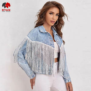 Chaqueta Vaquera Premium para Mujer con Diseño Clásico, Ajuste Cómodo y Textura de Tela Suave - Product Image 3