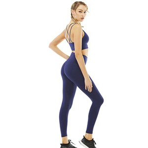 Ensemble de vêtements de sport sur mesure pour femmes soutien-gorge de sport à motif solide leggings XL ensemble d'entraînement à courte longueur Style décontracté - Product Image 3