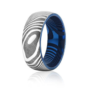 Anillos personalizables de acero de Damasco de 6mm con madera en el interior, joyería de aniversario de poder Manual a la venta - Product Image 1