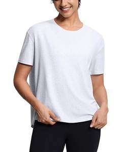 T-shirt uni pour femmes avec un matériau doux et léger, parfait pour un usage décontracté, col rond, manches courtes, adapté à la mode estivale - Product Image 1
