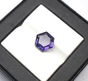 Iolite de laboratoire hexagone à facettes 6 mm à 20 mm pierres précieuses calibrées en vrac pierres précieuses Iolite vertes taillées à la machine pour bijoux - Product Image 4