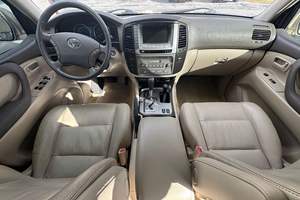 Toyota Land Cruiser V8 2007 d'occasion, transmission intégrale, différentiel central verrouillable - Product Image 4