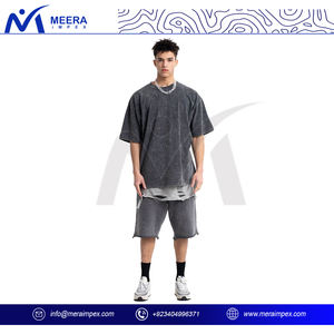 ชุดน้ำยาล้างกรดคู่: ชุด Co-Ord ที่ทันสมัยในการซักด้วยกรดรวมถึงเสื้อเอวลอยและกางเกงขาสั้นเอวสูงสำหรับลุคแฟชั่นฤดูร้อน - Product Image 3