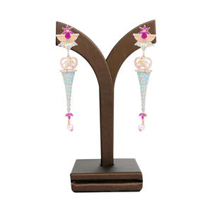 Boucles d'oreilles élégantes de luxe en imitation antique AD Matogold plaqué mariage perlé principalement en laiton à la mode pour AD traditionnel - Product Image 1