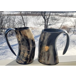 Jarra de Cuerno Natural Vikinga para Beber, Hecha a Mano, Ecológica, con Marca Personalizada y Tamaño Personalizado - Product Image 3