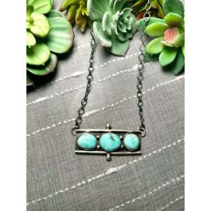 Collier géométrique en turquoise et argent sterling Jameson Garcia Kingman pour cadeau - Product Image 1