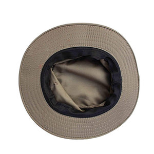 Chapeaux de cricket légers et durables fabriqués au Pakistan Meilleure conception Chapeaux de cricket avec logo personnalisé - Product Image 3