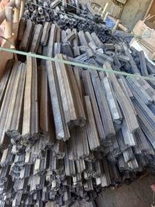 Vente en gros directe d'usine du meilleur charbon de bois de barbecue du Vietnam charbon de bois dur briquette de sciure de bois pour narguilé - Product Image 4