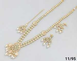 Diseño floral impresionante hecho a mano Zirconia cúbica moda indio largo joyería collar con pendiente y Mangtika conjunto para mujer - Product Image 4