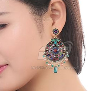 ต่างหูห้อยระย้าสำหรับผู้หญิง ดีไซน์ทันสมัย ชุบทองแดง เหมาะสำหรับงานปาร์ตี้ สไตล์สั่งทำพิเศษ ขนาดสำหรับผู้ใหญ่ - Product Image 2