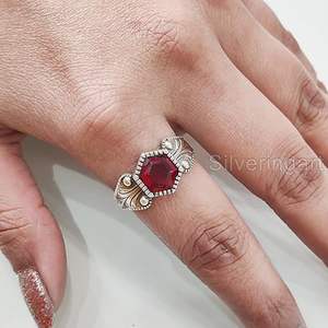 Anillo de Mujer con Piedra Preciosa de Rubí Hidro Natural, Piedra de Nacimiento de Julio, Anillo Apilable de Plata de Ley 925, Regalo de Aniversario - Product Image 2