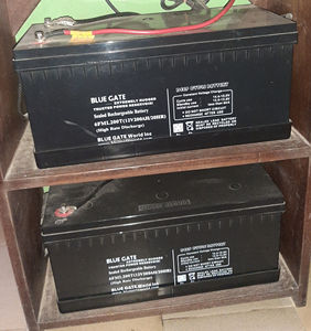 Déchets de batteries au plomb industrielles – Haute pureté pour le recyclage et la réutilisation - Product Image 1