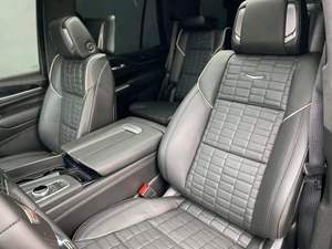 Well Maintained Clean 2024 Cadill-ac Escalade V-Series - Product Image 4