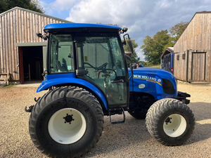 รถแทรกเตอร์ฟาร์มมือสอง New Holland 4x4 ราคาโรงงานถูกที่สุด ส่งมอบเร็ว พร้อมอะไหล่หลักๆ เช่น เกียร์ - Product Image 4