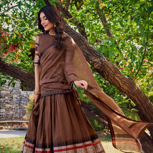 FashionHarbour Bulk Bollywood Style Designer Chanderi Silk Lehenga Choli Zari Dupatta para Bodas de invierno Fiestas Celebraciones - Product Image 1