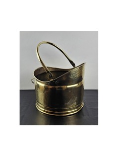 Cubo de carbón de latón vintage con amplia apertura para una conveniente carga de carbón en configuraciones de chimenea o estufa antiguas - Product Image 3