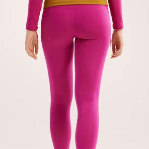 Pantalones de capa base térmica para mujer: cálidos y transpirables, perfectos para esquiar y actividades al aire libre en clima frío - Product Image 4