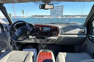 Ford F-250 Super Duty Lariat 4x4 RHD LHD d'occasion 2006 – Achetez maintenant - Product Image 4