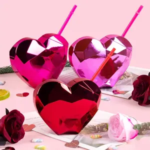 1 pajita y vaso de plástico con forma de corazón rojo y rosa para celebraciones del Día de San Valentín - Product Image 1
