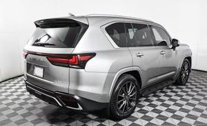 Usado Clean 2024 Lexu-s LX 600 F sport - Product Image 5