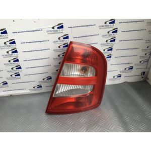 ไฟท้ายขวา SKODA Fabia Sedan 1st Series 6y6945112c(99>07) - Product Image 1