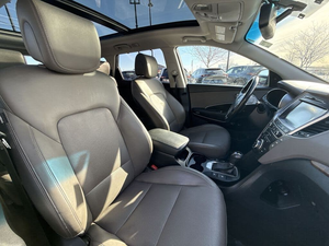 Hyundai Santa Fe SUV 2023, Motor 3.3L V6 GDI Turbo a Gasolina, Transmisión Automática, Volante a la Izquierda, Asientos de Cuero, Neumáticos R18 - Product Image 3