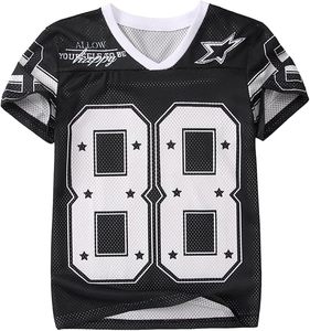 Maillot de football conçu pour les jeux à haute énergie, la construction respirante et légère offre une ventilation active facile à bouger - Product Image 1