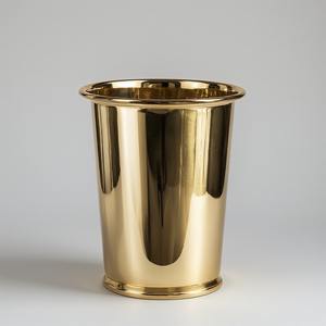 Poubelle robuste en acier galvanisé sans couvercle, conçue pour une utilisation intensive quotidienne dans les applications de gestion des déchets résidentiels et commerciaux - Product Image 4